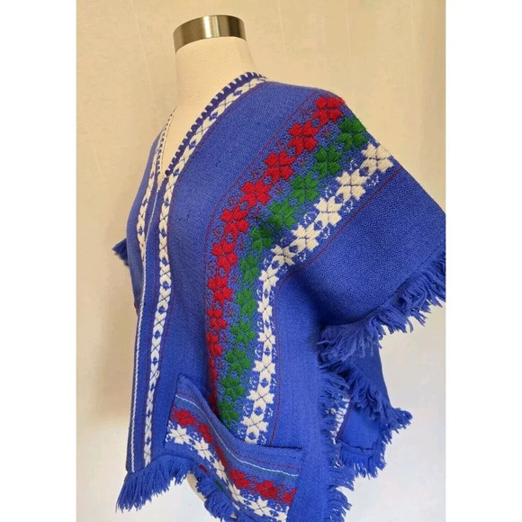 Vintage 60s 70s Artisan Hand Knit Southwestern Argentinian Poncho Bohemian Blue - Picture 2 of 9